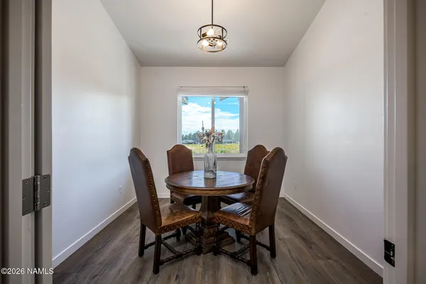 $900,000 | 10272 Fw Mclure Road, Flagstaff, AZ 86004