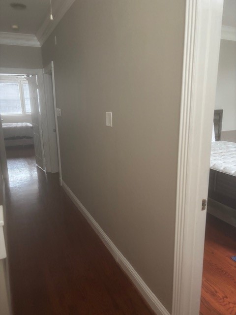 1333 Fairview Street Houston, TX 77006 - Photo 16 of 27 a view of hallway with a hallway