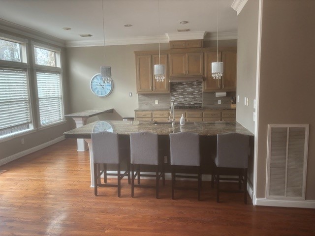 1333 Fairview Street Houston, TX 77006 - Photo 3 of 27 a dining room with furniture and window