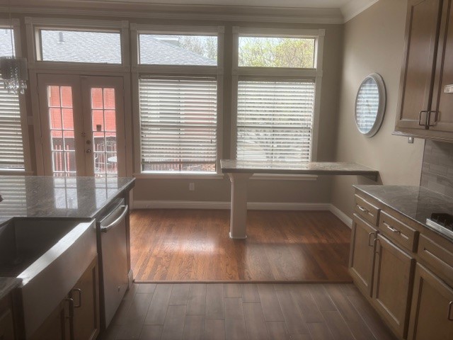 1333 Fairview Street Houston, TX 77006 - Photo 5 of 27 a view of a kitchen with a large window