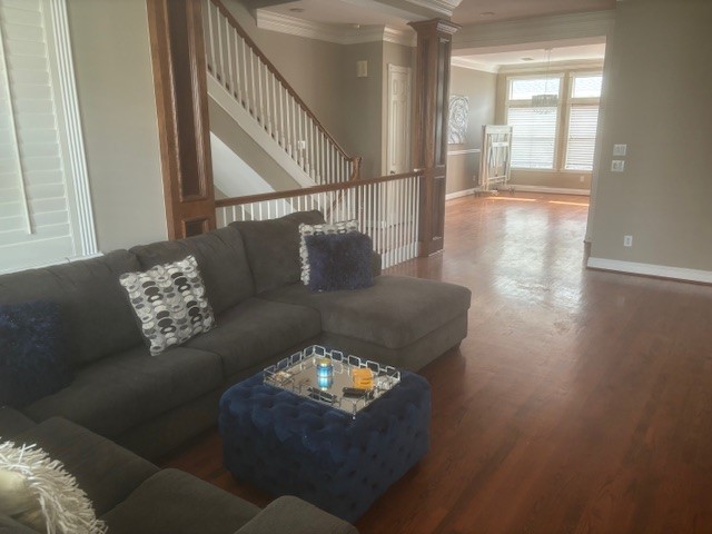 1333 Fairview Street Houston, TX 77006 - Photo 10 of 27 a living room with furniture and a large window
