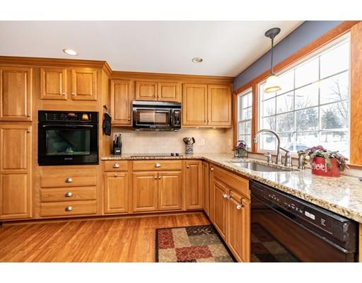 854 Somers Road East Longmeadow, MA 01028 - Photo 10 of 27
