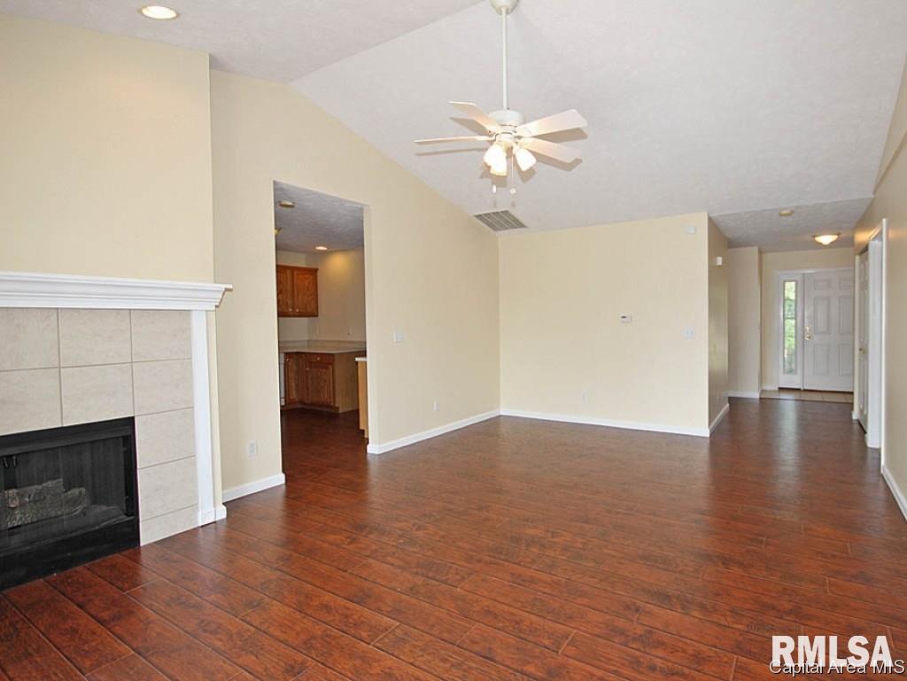 2810 Wordsworth Drive Springfield, IL 62711 - Photo 3 of 31