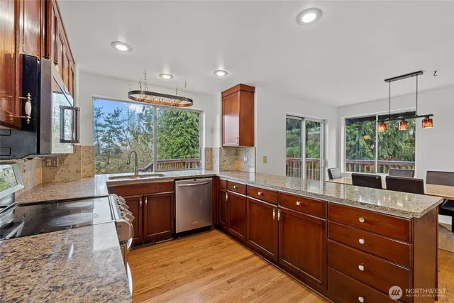 $875,000 | 7205 58th Street Northeast, Marysville, WA 98270