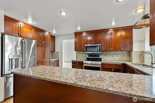 $875,000 | 7205 58th Street Northeast, Marysville, WA 98270