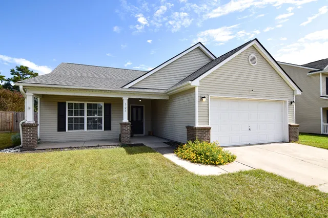 $2,195 | 307 Edenton Road, Goose Creek, SC 29445