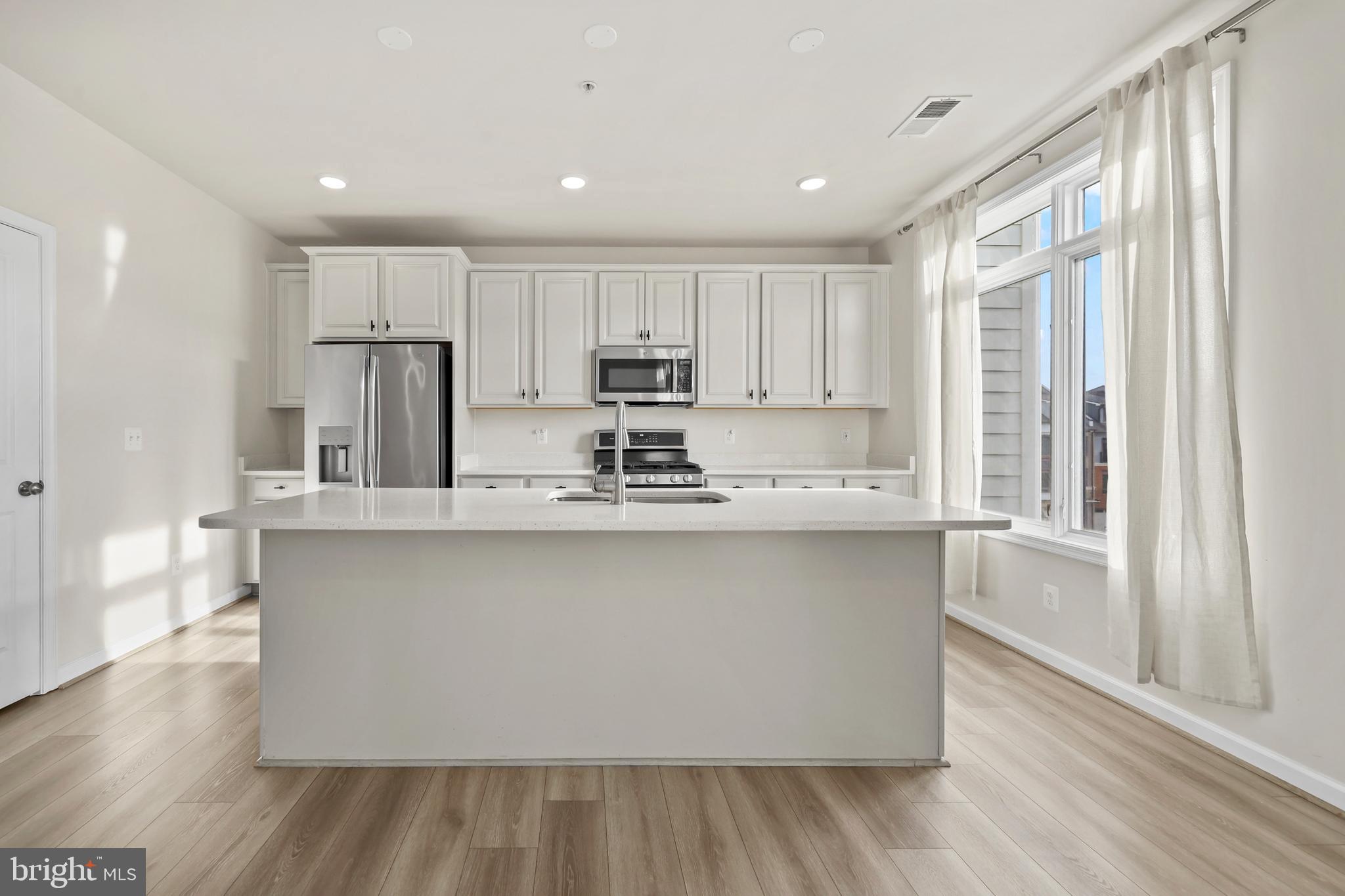 1010 Ribbon Limestone Terrace Southeast Leesburg, VA 20175 - Photo 19 of 39