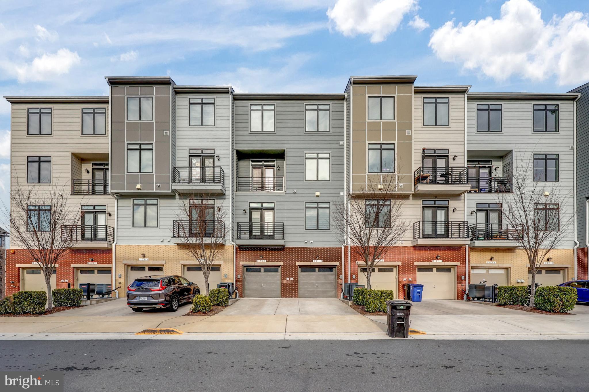 1010 Ribbon Limestone Terrace Southeast Leesburg, VA 20175 - Photo 4 of 39