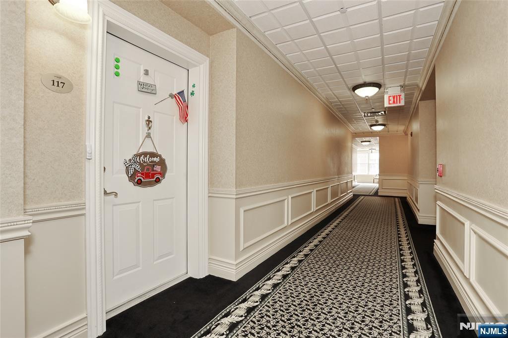 80 Ridgewood Road, Unit 117 Washington Township, NJ 07676 - Photo 4 of 46 Gallery Image 4