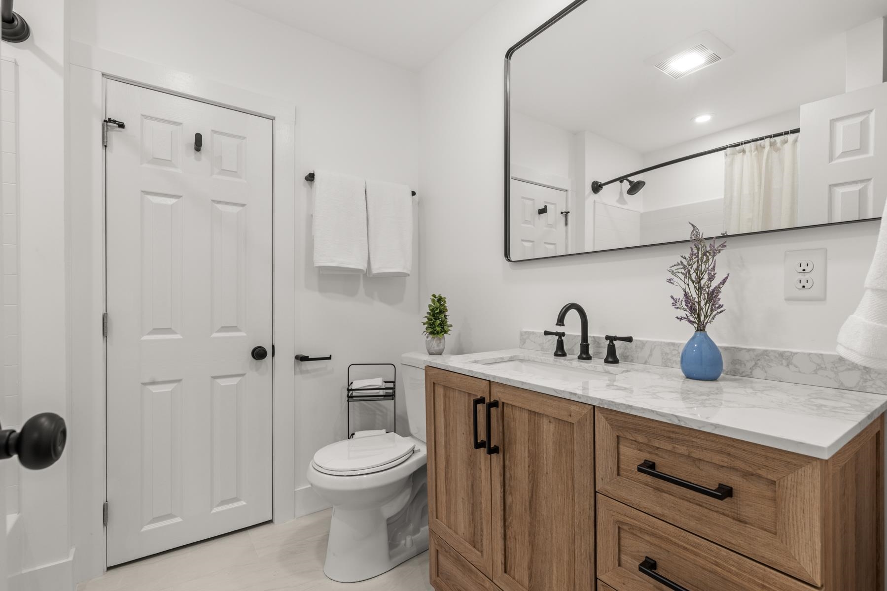 157 Kingston Road Exeter, NH 03833 - Photo 8 of 39