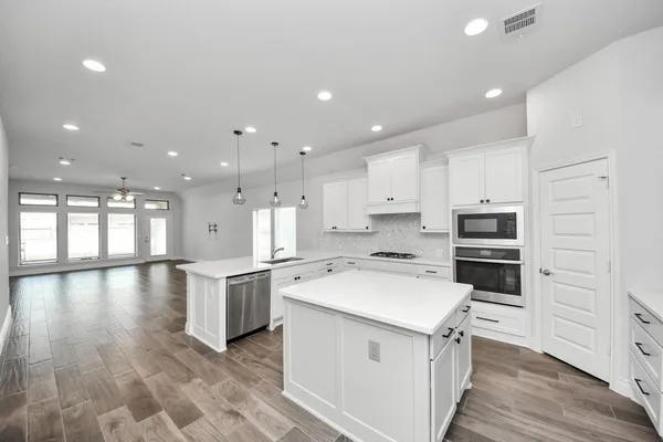 $2,550 | 19414 Trotter Cp Trail, Tomball, TX 77377