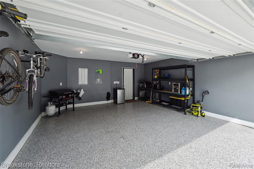 765 Hummingbird Drive Rochester Hills, MI 48307 - Photo 38 of 47