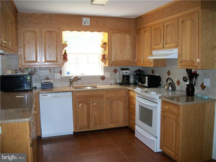 2087 Hendricks Road Pennsburg, PA 18073 - Photo 10 of 11