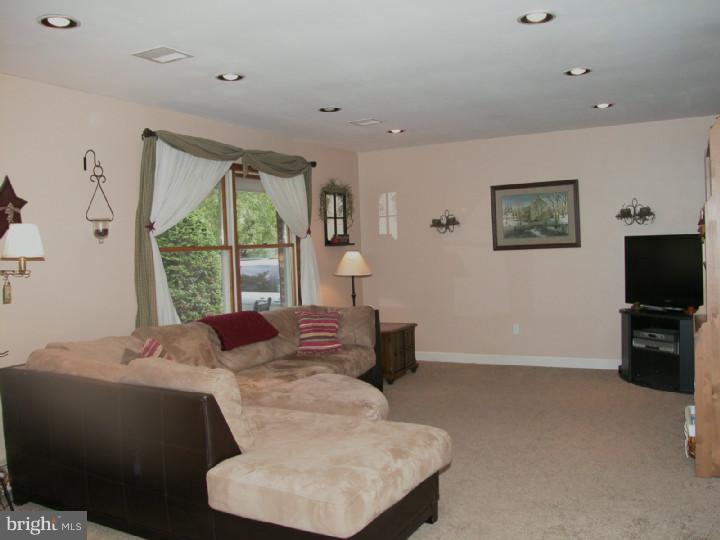 1770 Freier Road Quakertown, PA 18951 - Photo 2 of 17 Living Room