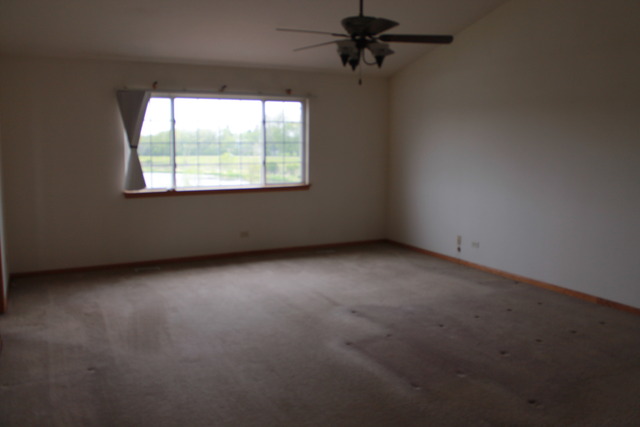 2284 Prairie Trail Round Lake Heights, IL 60073 - Photo 11 of 23