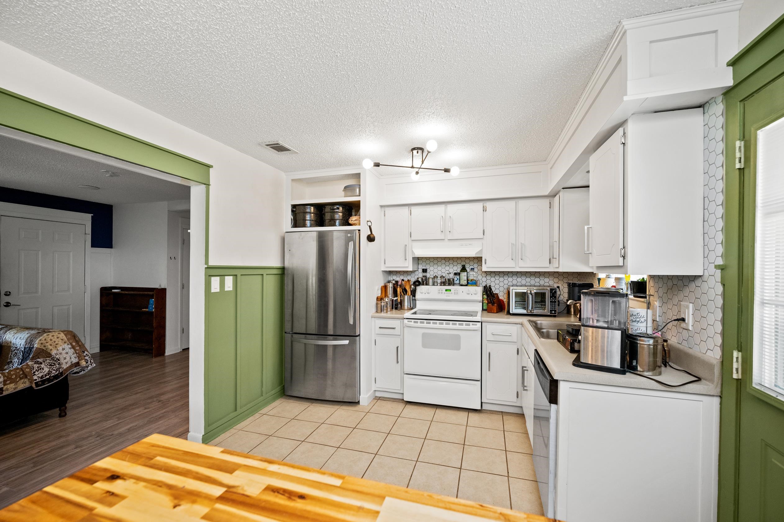 1807 Candlestick Court West Foley, AL 36535 - Photo 6 of 25 Kitchen