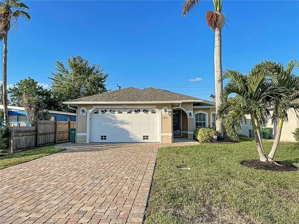 $3,500 | 815 96th Avenue North, Naples, FL 34108