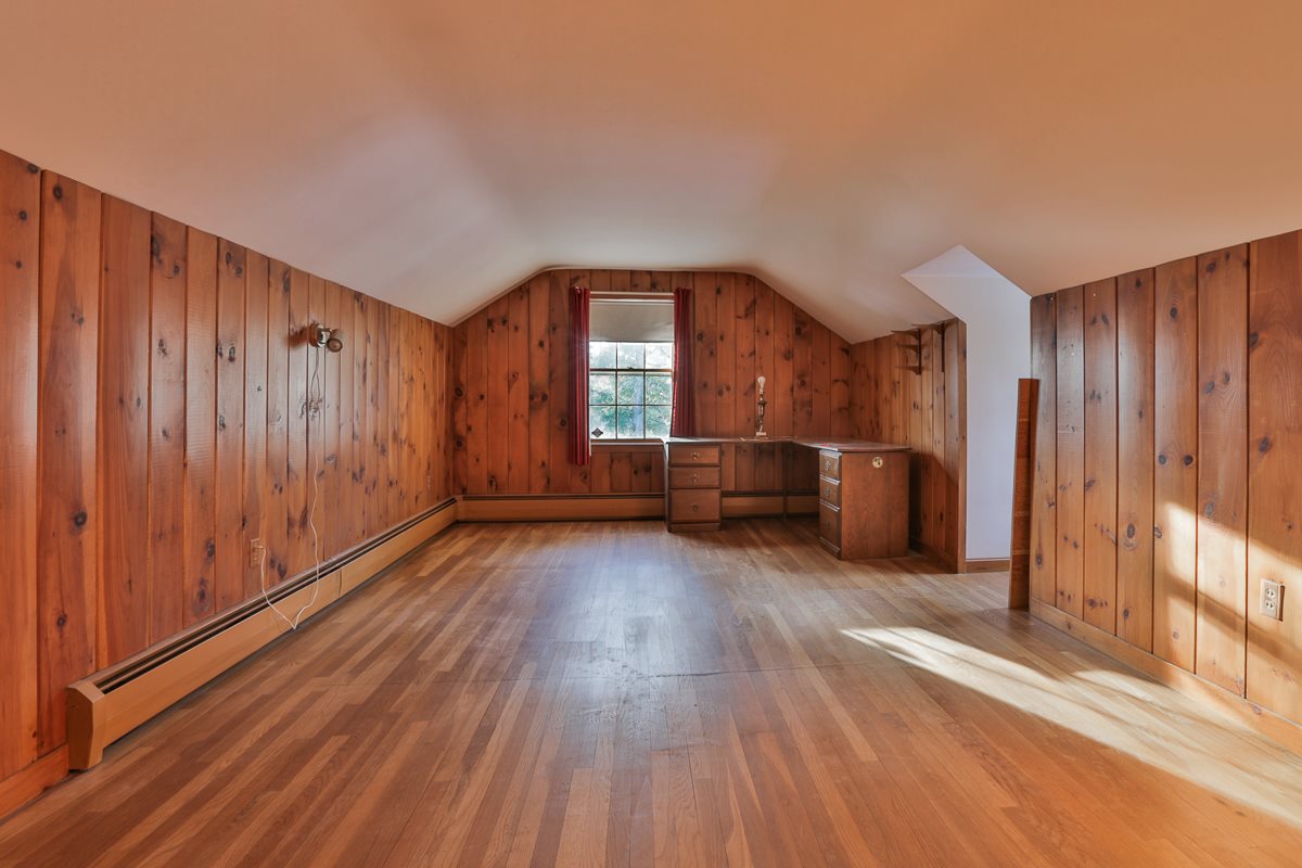 61 Farmington Road Nashua, NH 03060 - Photo 29 of 35