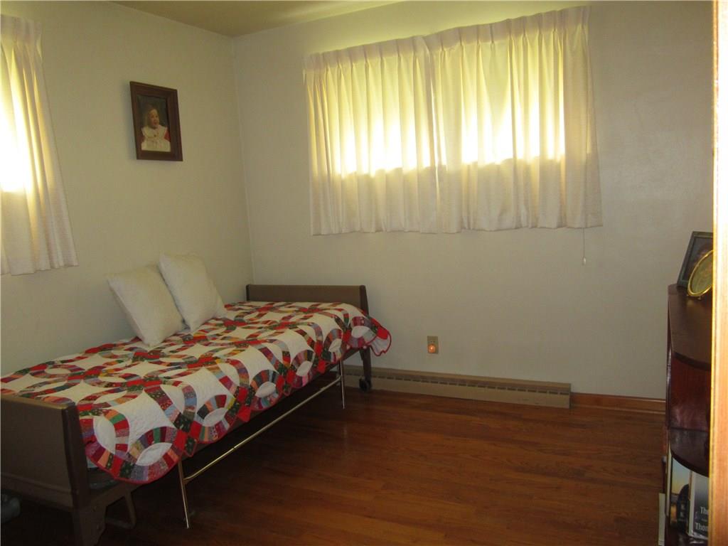 180 Walnut Ridge Road Charleroi, PA 15022 - Photo 16 of 25 This bedroom shows the example of the oak hardwood floors