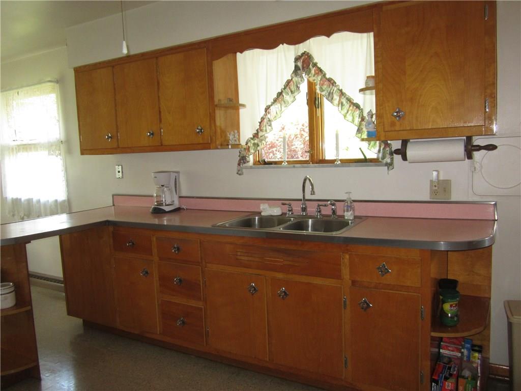 180 Walnut Ridge Road Charleroi, PA 15022 - Photo 3 of 25 Birch cabinets in great shape and breakfast bar, too.