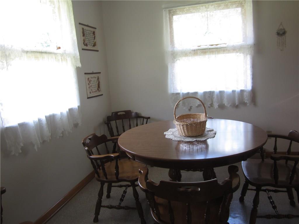 180 Walnut Ridge Road Charleroi, PA 15022 - Photo 6 of 25 Bright and airy dining area.