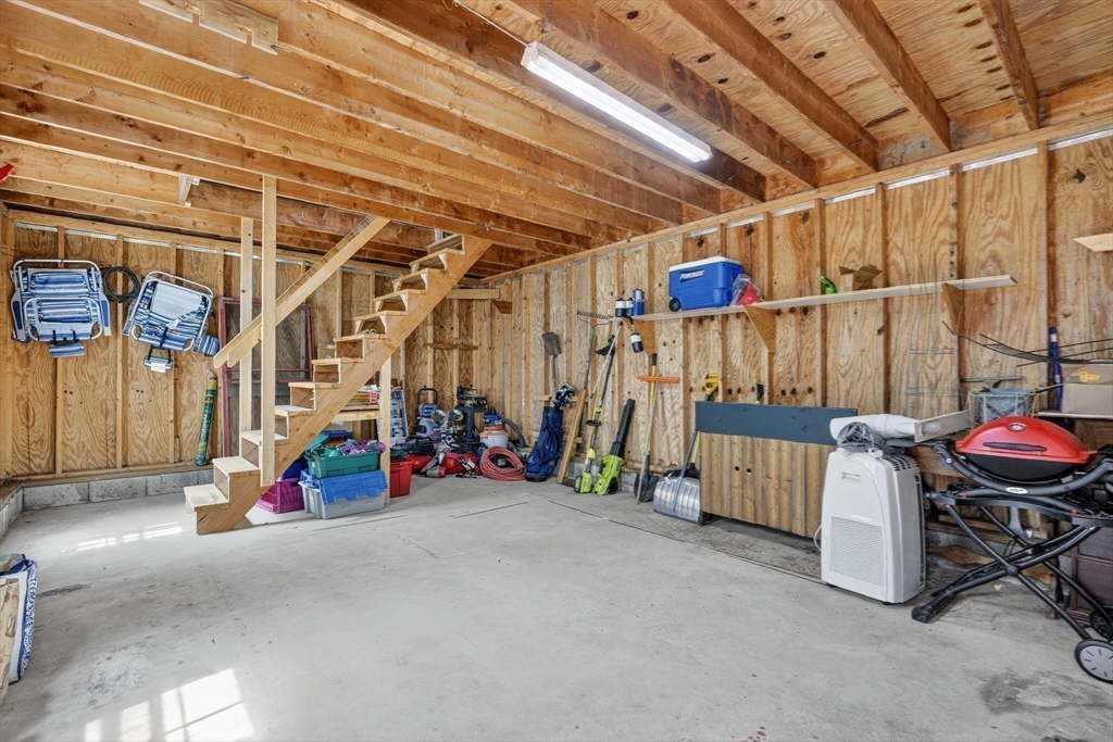 213 Hinckley Road Barnstable, MA 02601 - Photo 34 of 39 a view of entryway