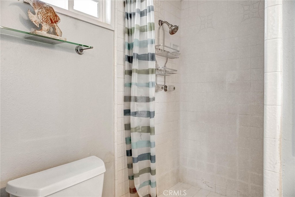 17111 Santa Rita Street Fountain Valley, CA 92708 - Photo 28 of 28 Upstairs Bathroom