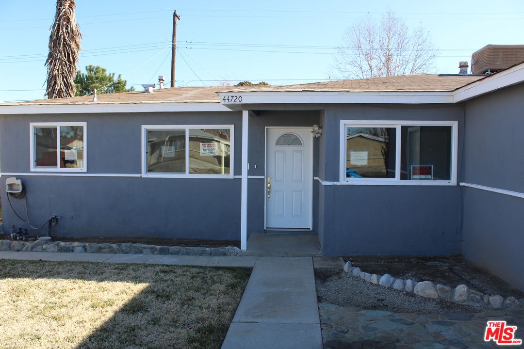 44720 Rodin Avenue Lancaster, CA 93535 - Photo 2 of 20