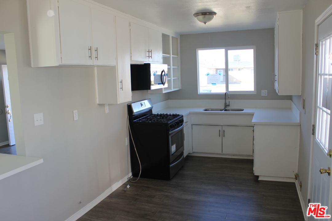 44720 Rodin Avenue Lancaster, CA 93535 - Photo 5 of 20