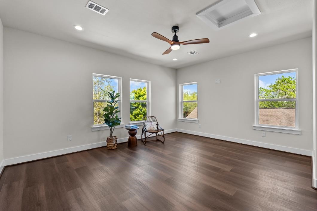 125 4th Street San Leon, TX 77539 - Photo 23 of 41