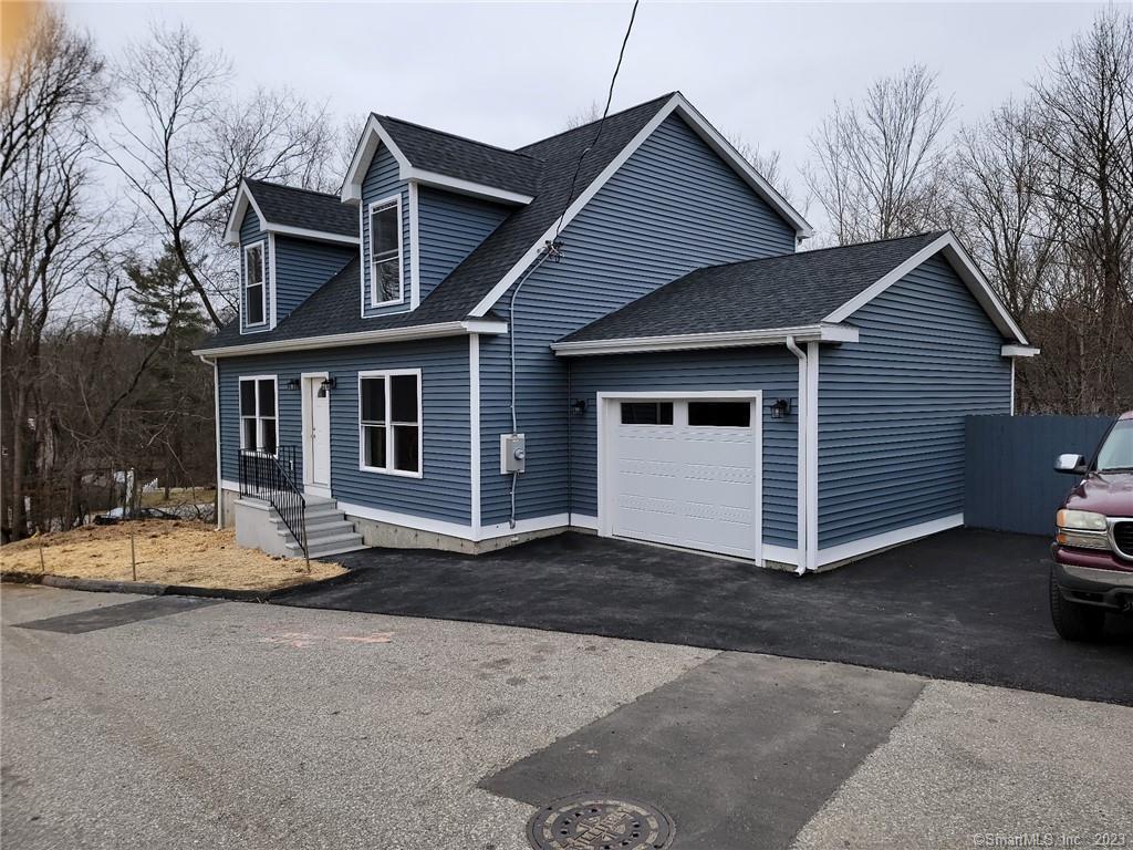 61 Railroad Avenue Killingly, CT 06241 - Photo 1 of 1