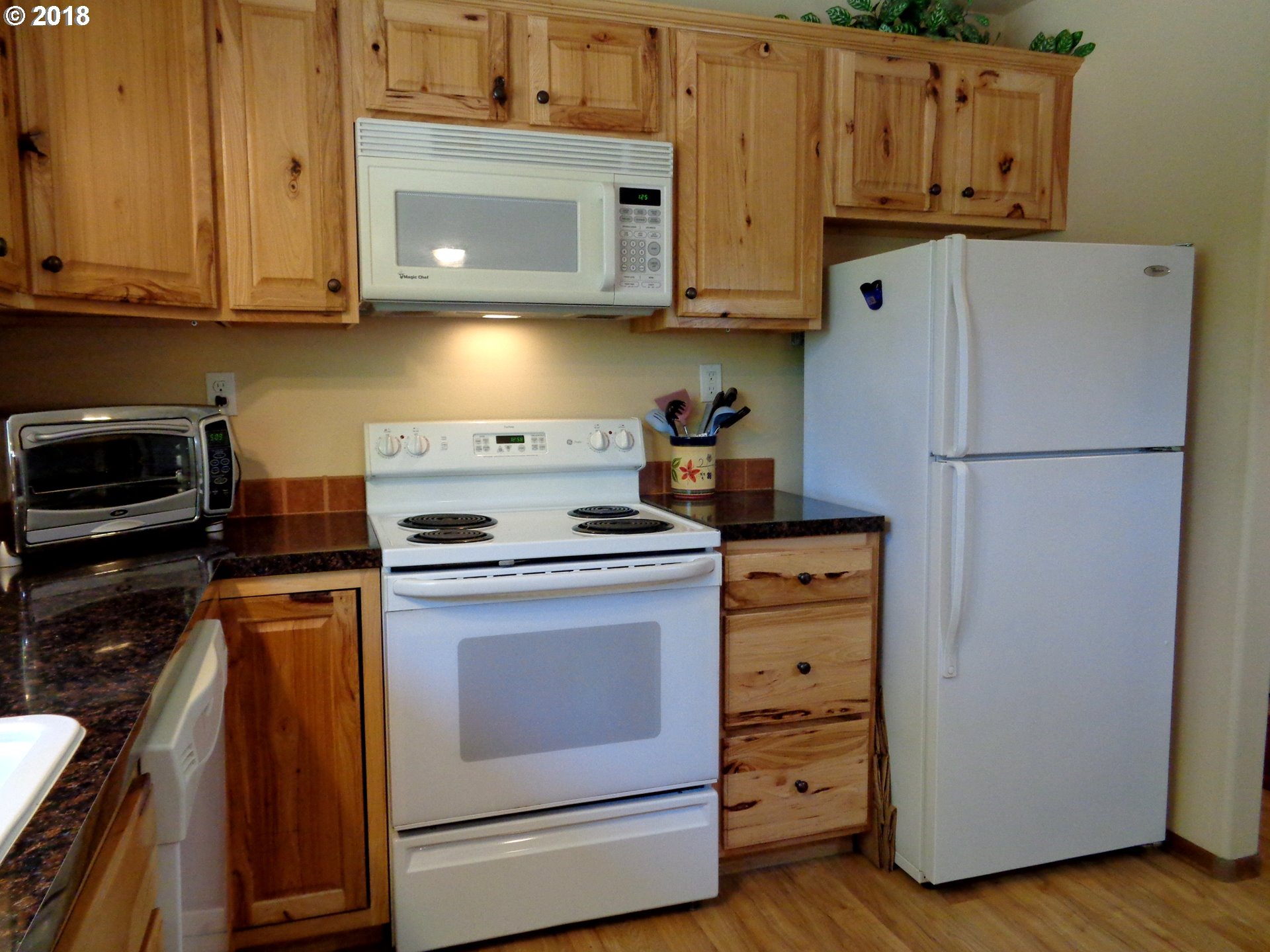 5826 Mercer Lake Road Florence, OR 97439 - Photo 11 of 31 Gallery Image 11
