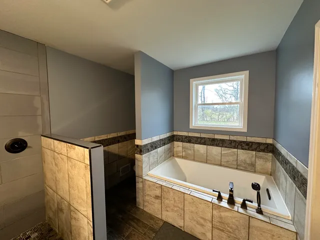 $2,400 | 8120 Gregory Road, Dexter, MI 48130