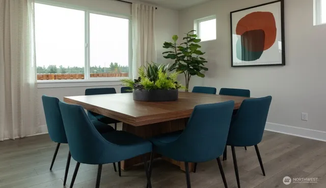 a view of a back yard