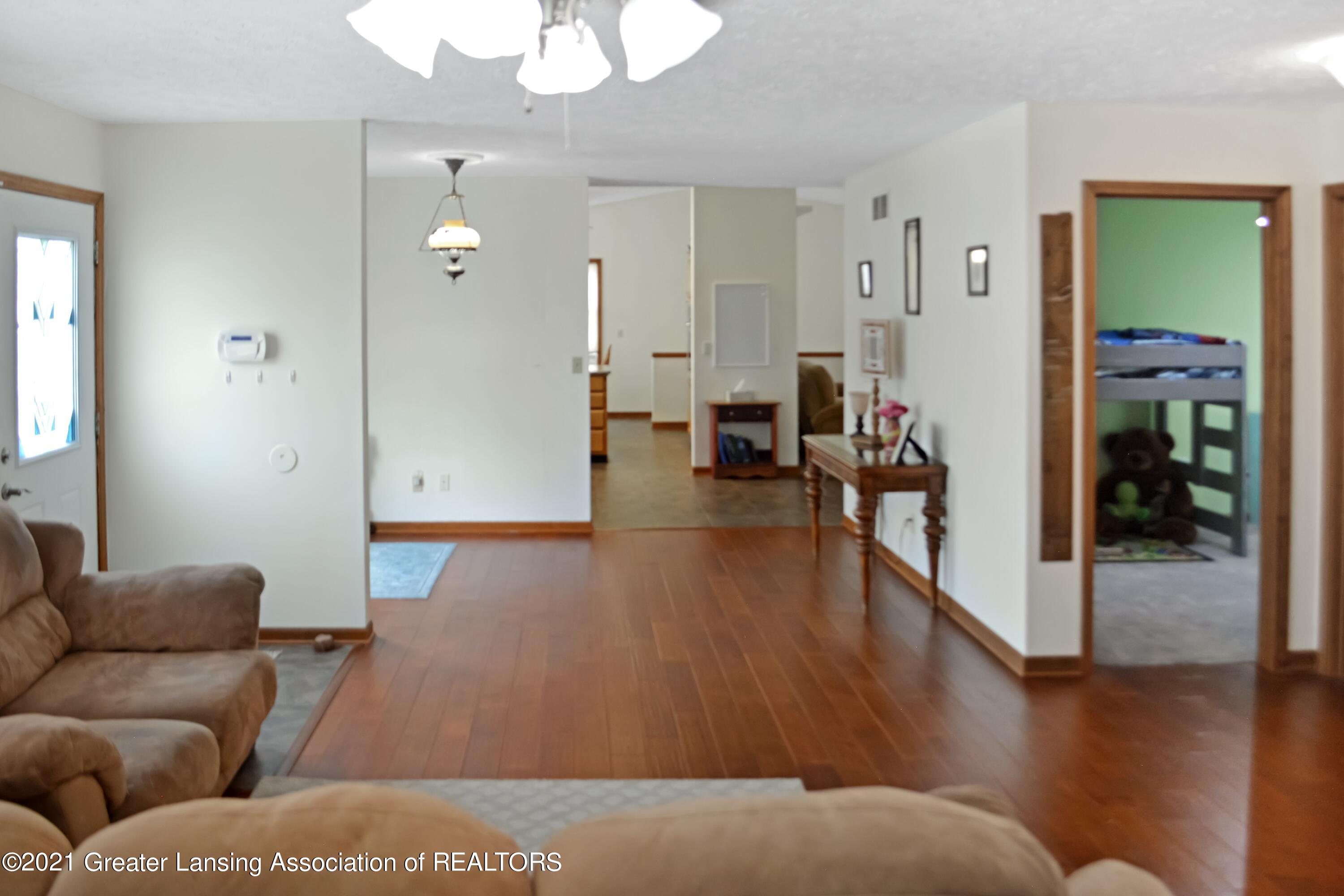 4703 Mulliken Road Charlotte, MI 48813 - Photo 9 of 24 DSC_0507