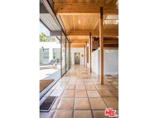 634 Hightree Road Santa Monica, CA 90402 - Photo 5 of 54