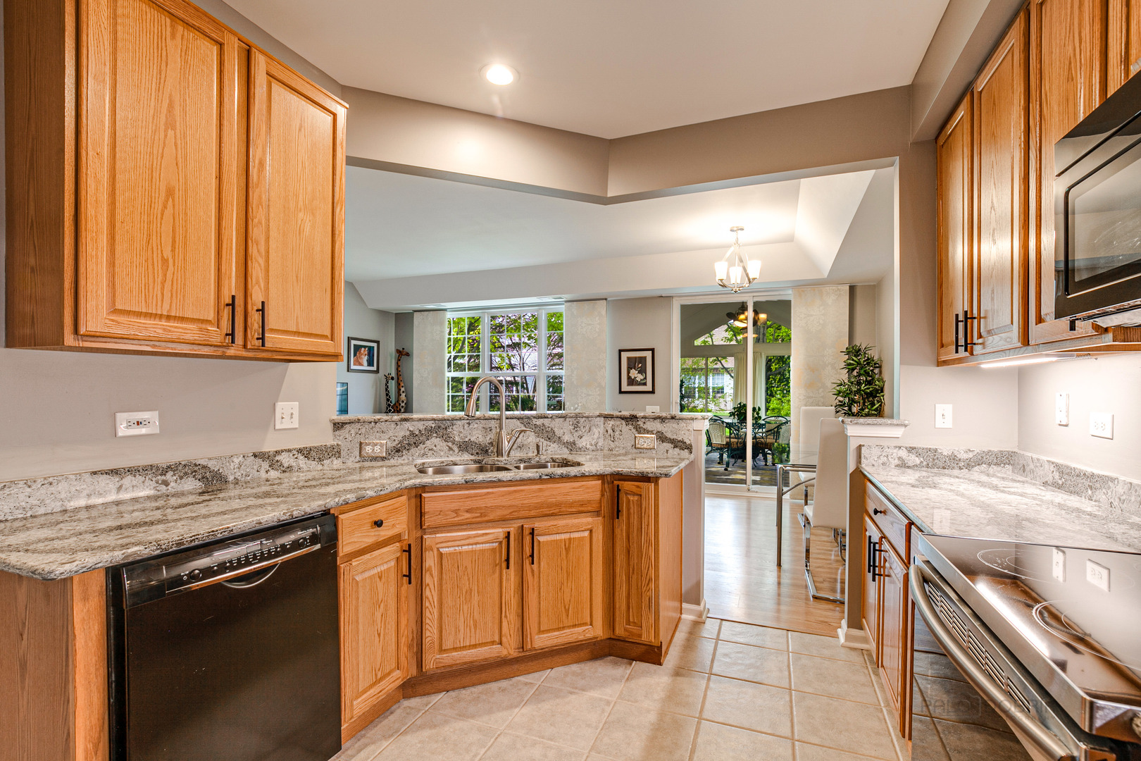 13954 Chanwahon Road Huntley, IL 60142 - Photo 12 of 30 Gallery Image 12