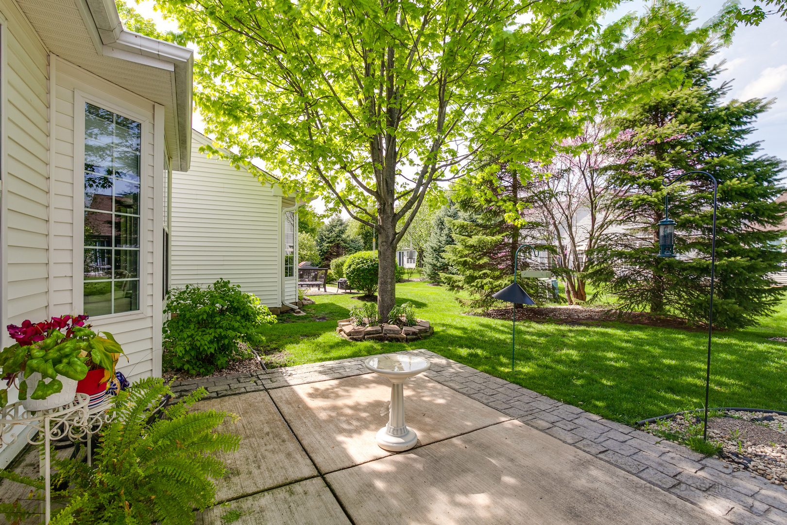 13954 Chanwahon Road Huntley, IL 60142 - Photo 8 of 30 Gallery Image 8