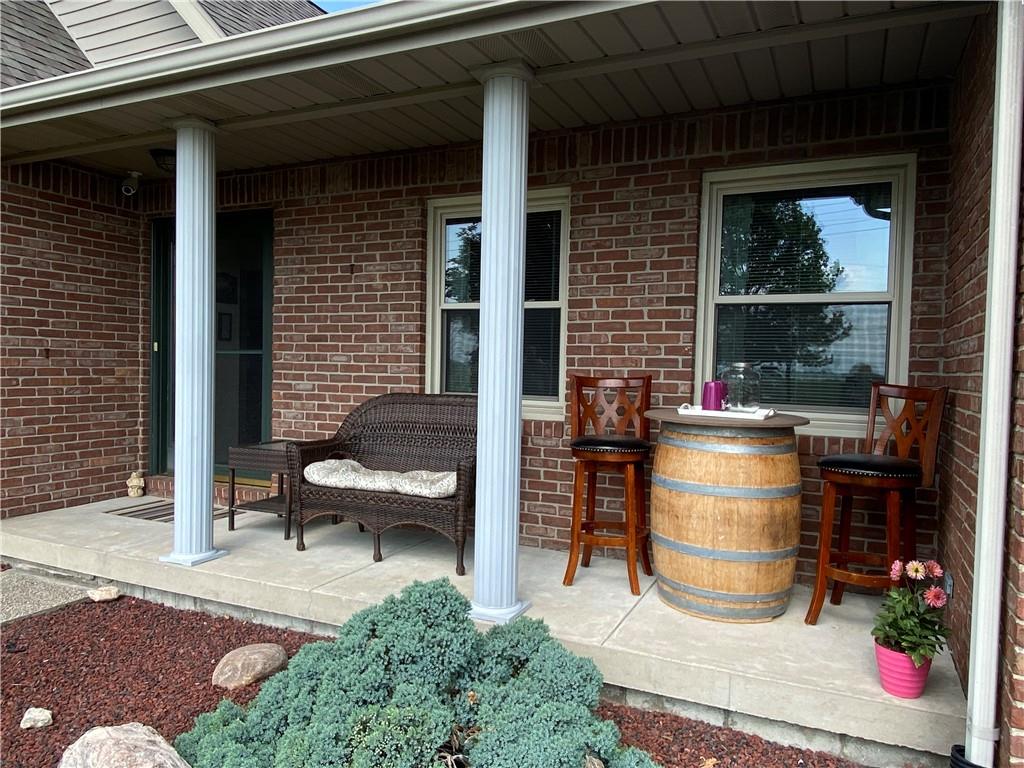 8624 North Mechanicsburg Road Middletown, IN 47356 - Photo 2 of 40