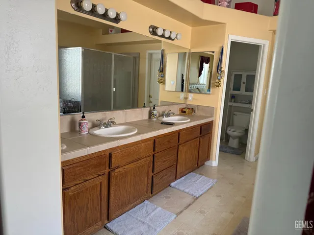 $625,000 | Undisclosed Address, Bakersfield, CA 93312