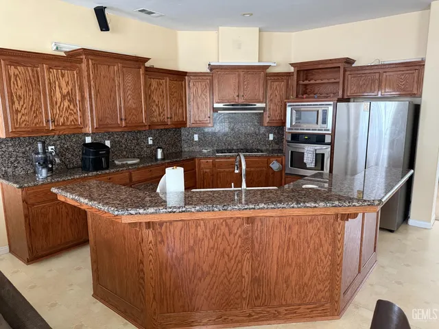 $625,000 | Undisclosed Address, Bakersfield, CA 93312