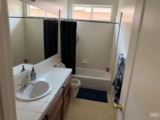 $625,000 | Undisclosed Address, Bakersfield, CA 93312