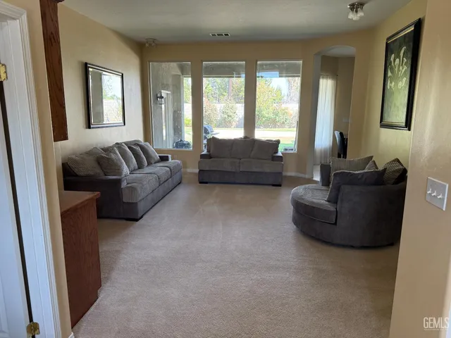 $625,000 | Undisclosed Address, Bakersfield, CA 93312