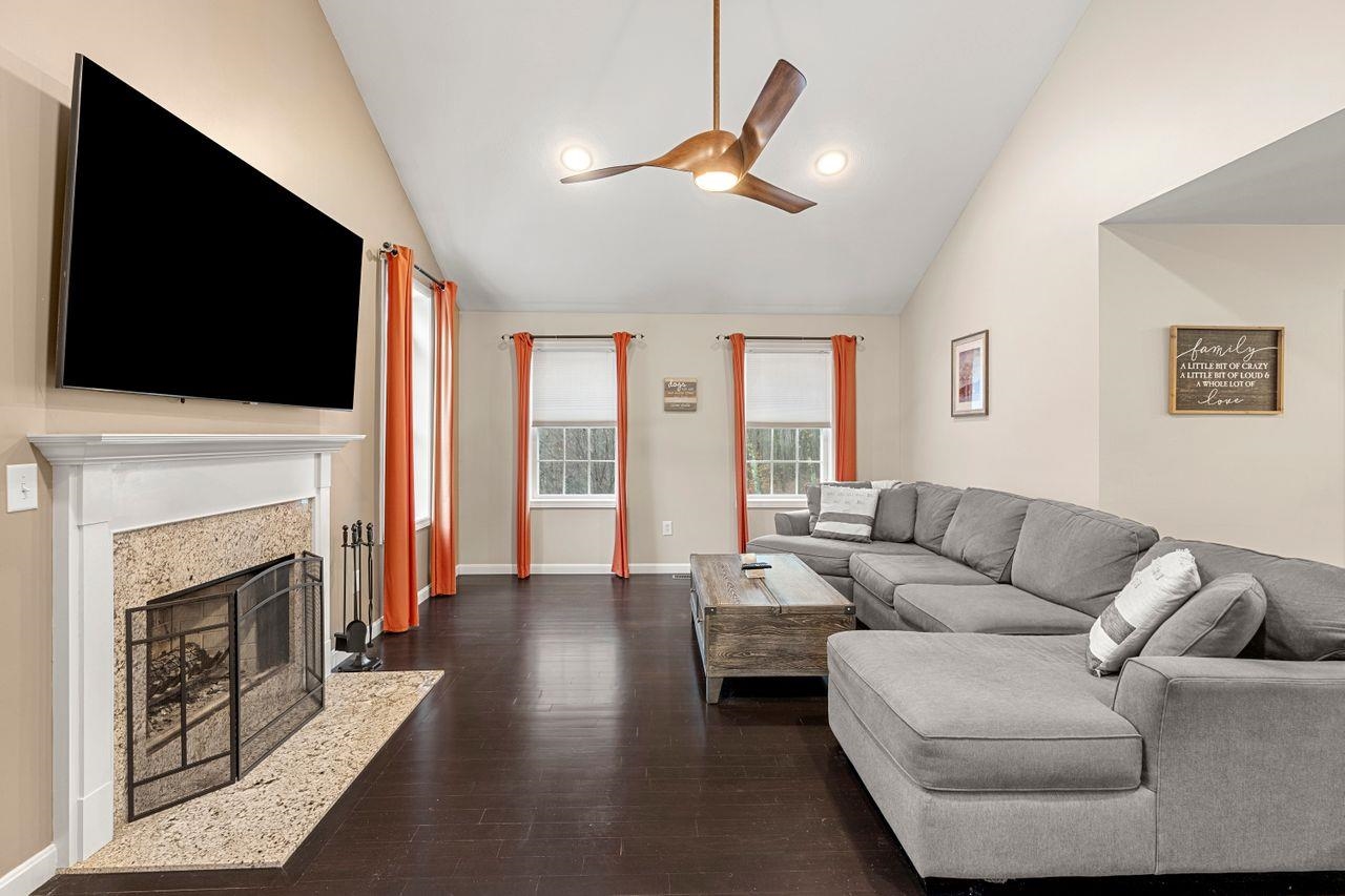 2 Leonards Way Hollis, NH 03049 - Photo 8 of 45