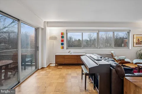 $674,900 | 5100 Dorset Avenue, Unit 505, Chevy Chase, MD 20815