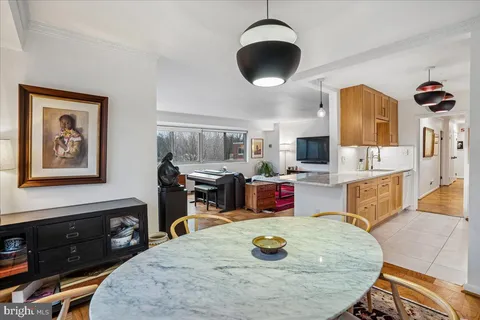 $674,900 | 5100 Dorset Avenue, Unit 505, Chevy Chase, MD 20815