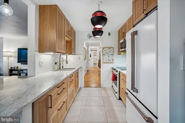 $674,900 | 5100 Dorset Avenue, Unit 505, Chevy Chase, MD 20815