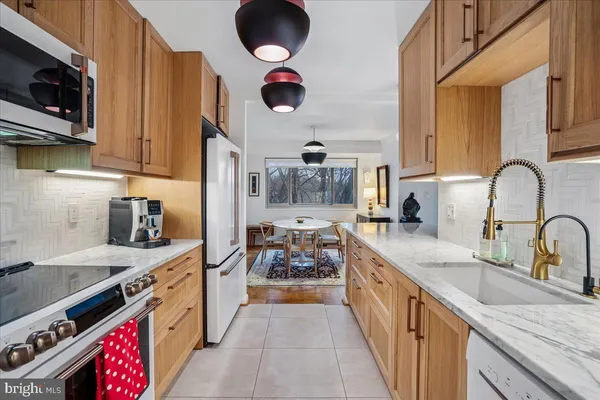 $674,900 | 5100 Dorset Avenue, Unit 505, Chevy Chase, MD 20815