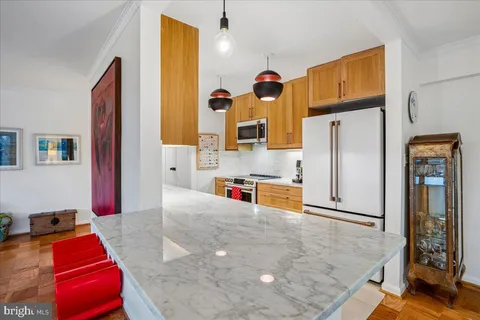 $674,900 | 5100 Dorset Avenue, Unit 505, Chevy Chase, MD 20815