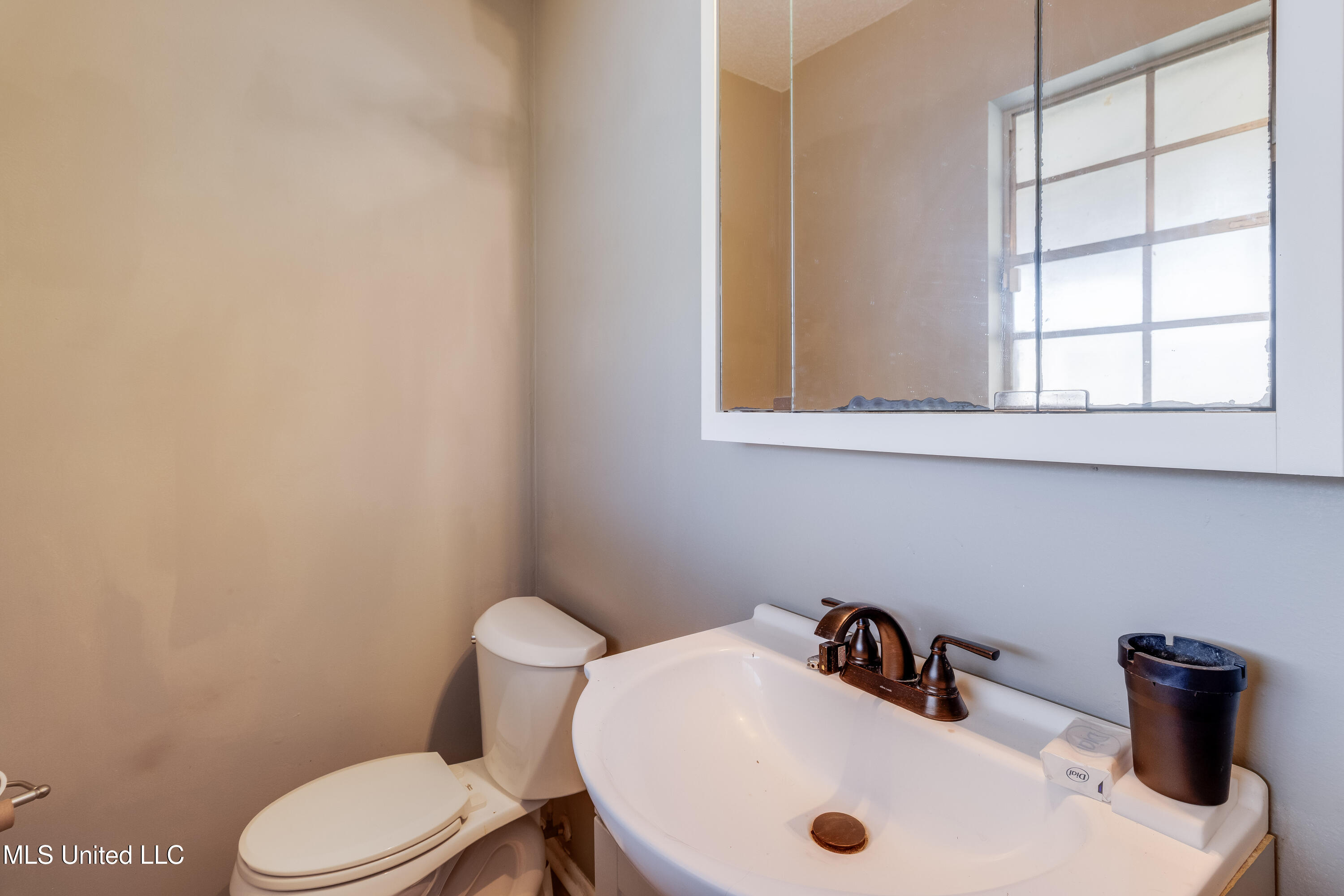 15820 Big Ridge Road Biloxi, MS 39532 - Photo 13 of 16 Primary Bathroom off Master (1/2 bath)